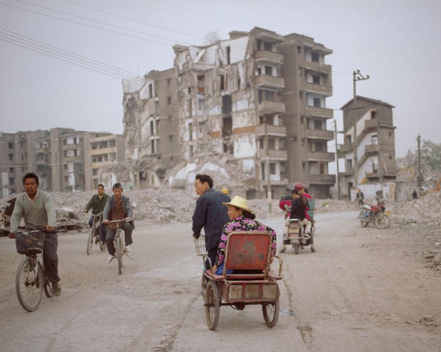 13-Zhang-Xiao-Three-Gorges-No.1-from-the-“Three-Gorges”-series-2008